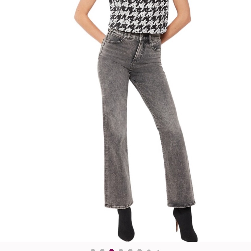 Black and White Sequin Houndstooth Sleeveless Top - Picture 5 of 9